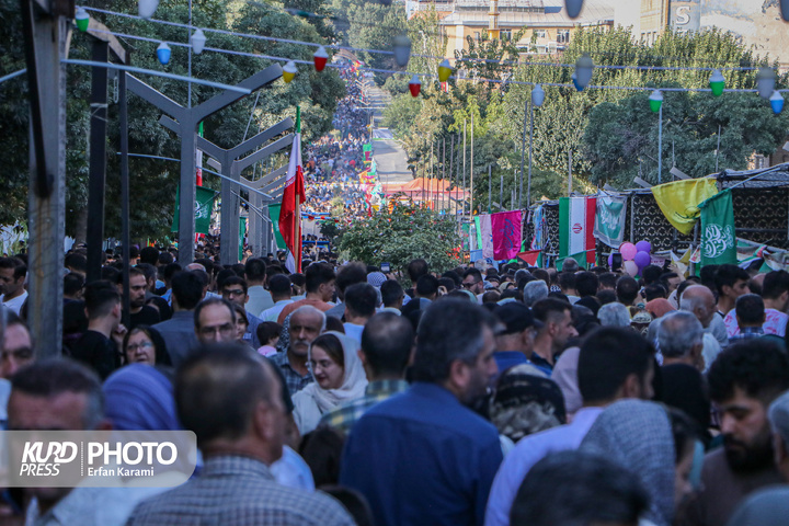 سنندج میزبان جشن وحدت امت احمد (ص) / عکاس : عرفان کرمی