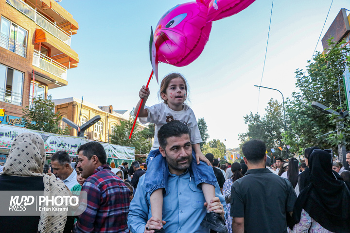 سنندج میزبان جشن وحدت امت احمد (ص) / عکاس : عرفان کرمی