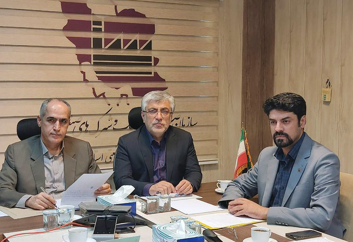 فسخ ۲۴ قرارداد زمین صنعتی غیرفعال در کردستان/۷٫۴ هکتار زمین بازپس گیری شد