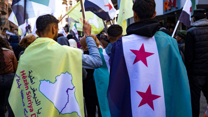 توافق کردها و دولت دمشق در آستانه فروپاشی