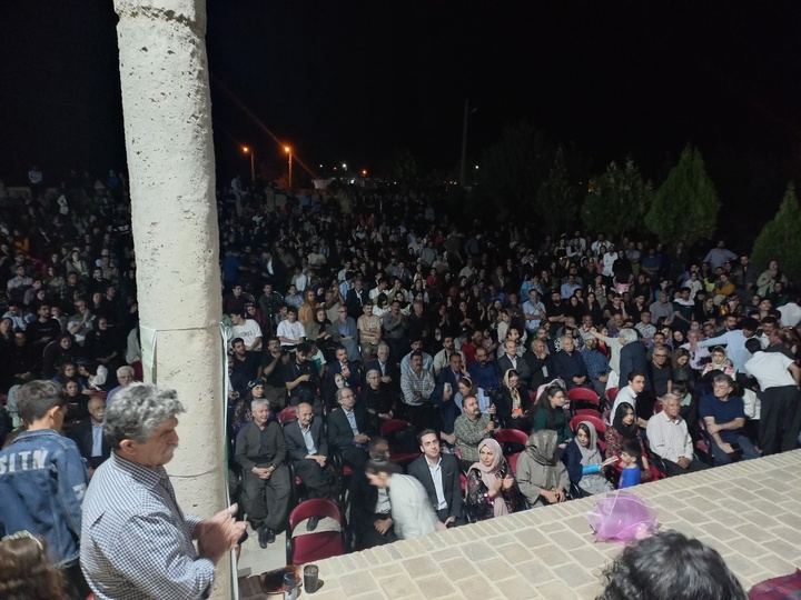 بزم شورانگیز موسیقی مقامی و کردی در خانه تنبور دالاهو