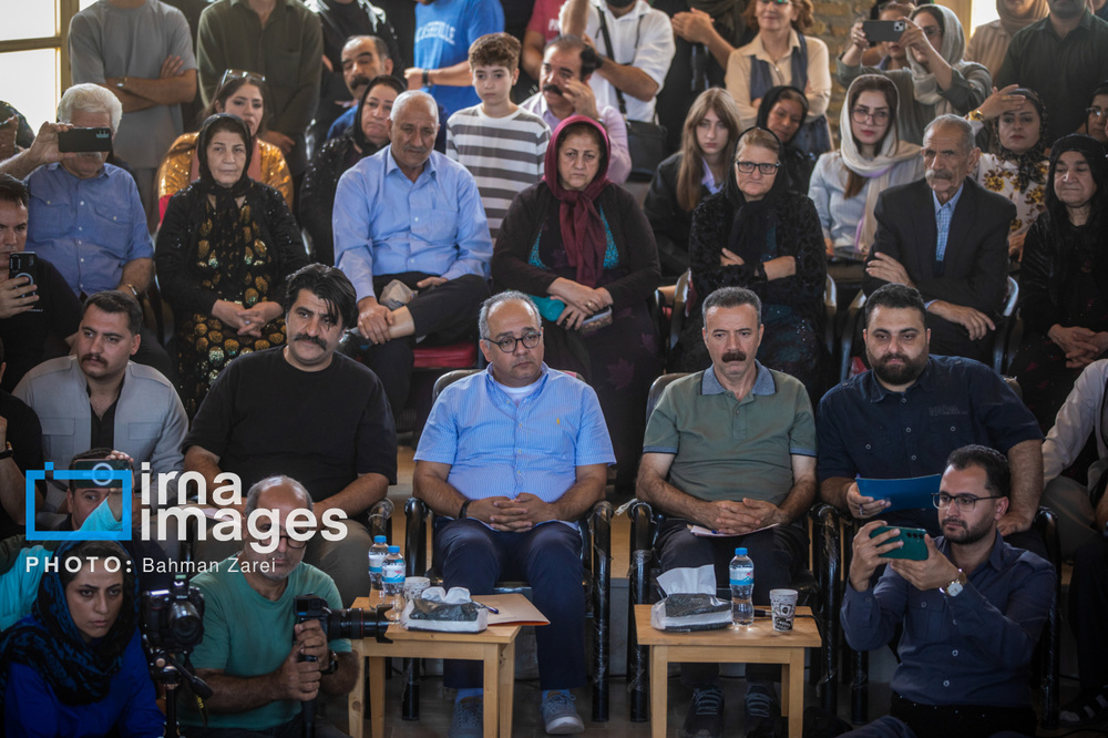 بزم شورانگیز موسیقی مقامی و کردی در خانه تنبور دالاهو