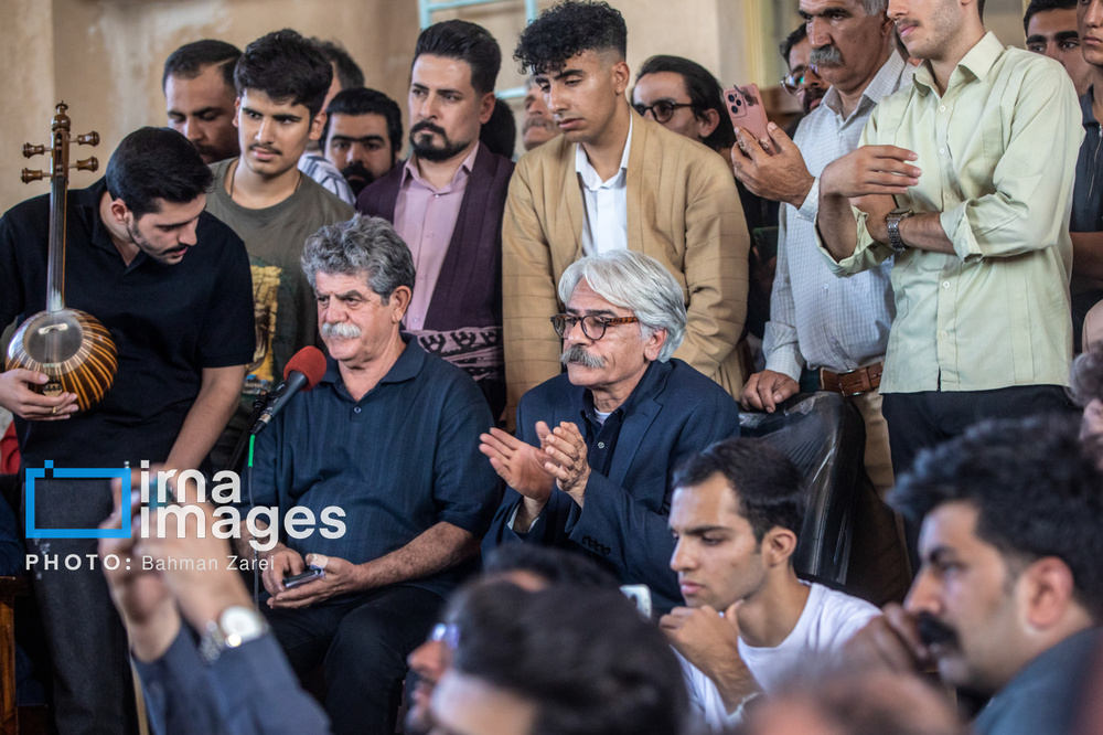 بزم شورانگیز موسیقی مقامی و کردی در خانه تنبور دالاهو