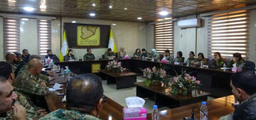 تأکید بر راه‌حل سیاسی و ادامه مبارزه با داعش در نشست مجلس نظامی SDF