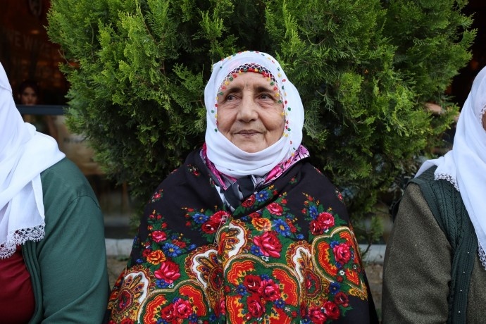 راهپیمایی هزاران نفر در وان، مرسین و آمد با درخواست آزادی اوجالان + فیلم