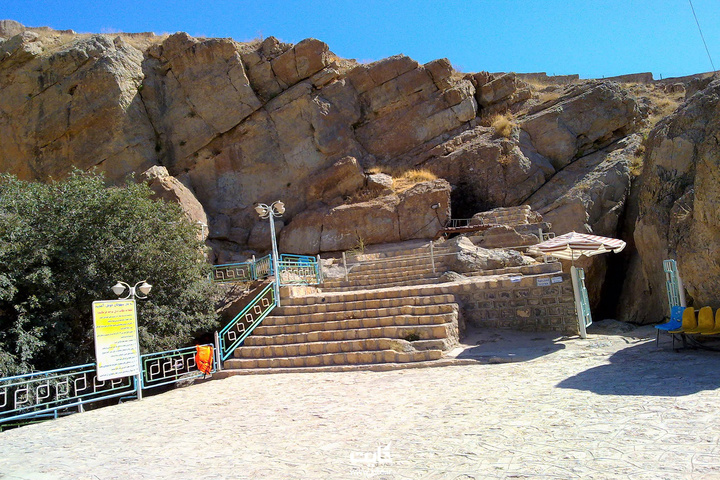 راهکارهای تثبیت سنگ ورودی غار سهولان مهاباد مطالعه و بررسی می شود