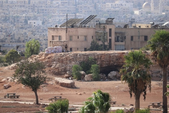 تصاویری از استقرار نیروهای دولت موقت سوریه در اطراف محلات کُردنشین حلب