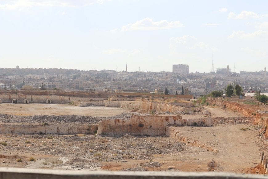 تصاویری از استقرار نیروهای دولت موقت سوریه در اطراف محلات کُردنشین حلب