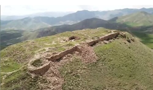 سەردانێک لە شکۆمەندی خان حەسەن خان ئەردەڵان و چاوپێکەوتنی قەڵاکەی/ موعتەسەم حسەینی