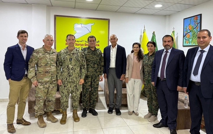 دیدار مظلوم کوبانی با توماس باراک و فرمانده سنتکام در کردستان سوریه