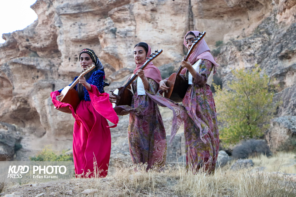 ڕێوڕەسمی ساڵوەگەڕی جەژنی میرەگان لە کەرەفتوو+وێنە