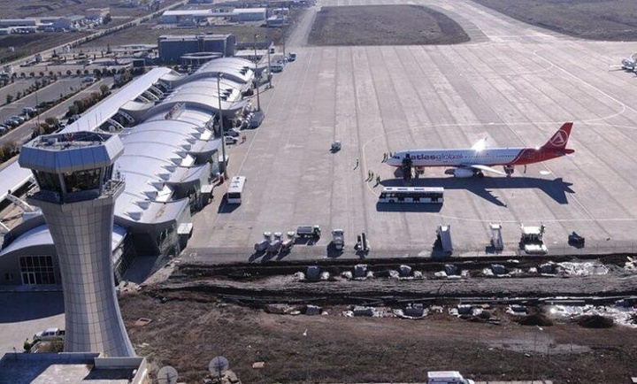 سەرۆکی یەکێتی کۆمپانیا فڕۆکەوانییەکان سوپاسی نێچیرڤان بارزانی دەکات