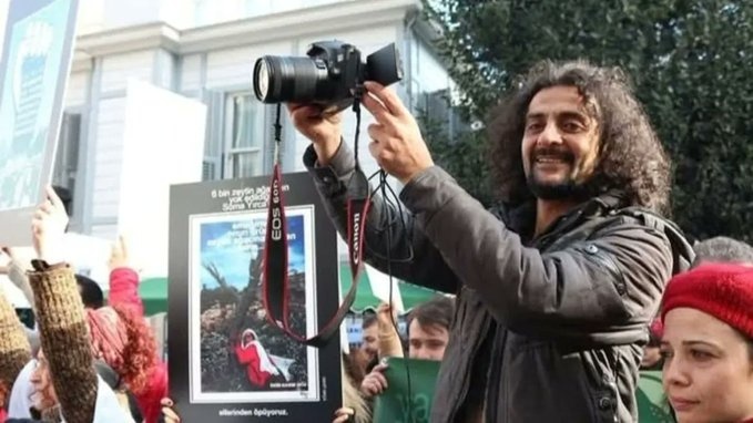 هاکان توسون روزنامه نگار مستقل در استانبول مورد حمله قرار گرفت