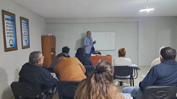 آغاز دوره‌های آموزش زبان کردی در چِرکِزکوی تکیرداغ + فیلم