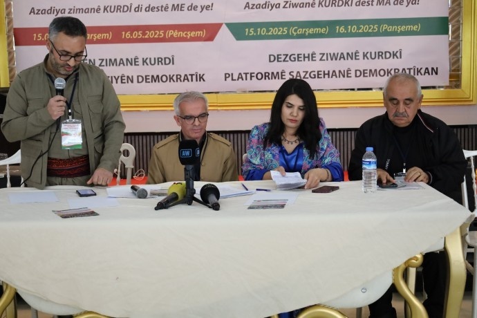 آغاز کارگاه سیاستهای مبارزه برای زبان کُردی در وان؛ زبان کُردی خط قرمز ماست + فیلم