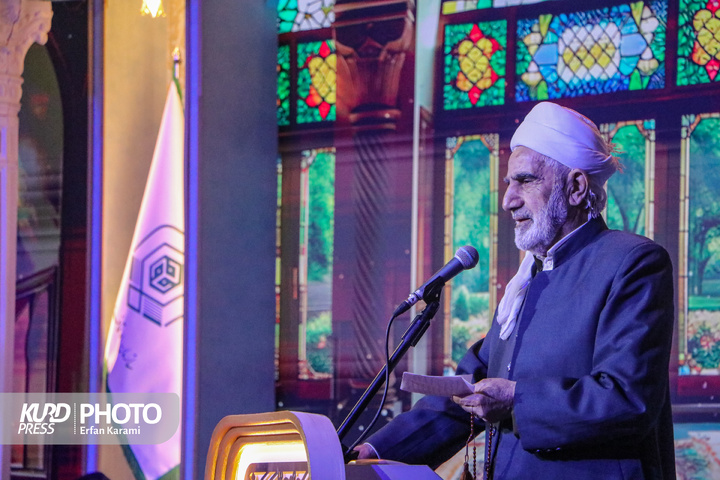 افتتاحیه چهل و هشتمین دوره مسابقات کشوری قرآن کریم در سنندج/عکاس : عرفان کرمی