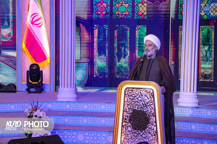 افتتاحیه چهل و هشتمین دوره مسابقات کشوری قرآن کریم در سنندج/عکاس : عرفان کرمی