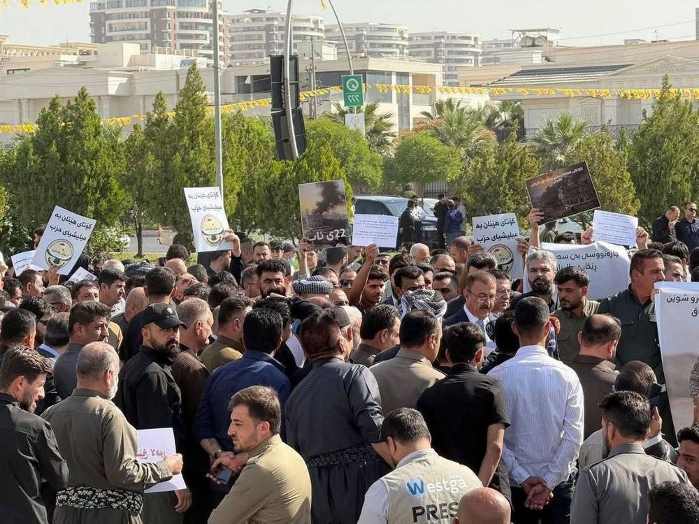 تجمع هواداران لاهور طالبانی و خانواده بازداشت‌شدگان لاله‌زار مقابل سازمان ملل در اربیل