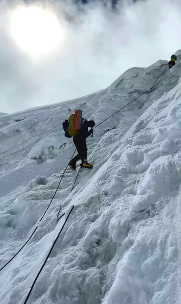 گزارش رضا شهلائی از ناگفتههای هیمالیانوردی ایران در همایش از ناکامی تا اوج