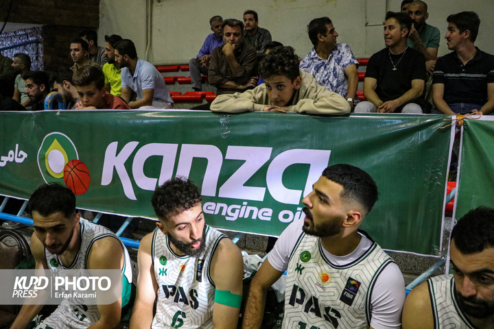 سوپر لیگ بسکتبال کشور ، پاس کردستان -طبیعت تهران/ عکاس : عرفان کرمی