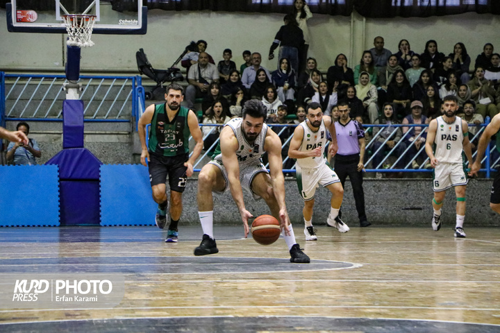 سوپر لیگ بسکتبال کشور ، پاس کردستان -طبیعت تهران/ عکاس : عرفان کرمی