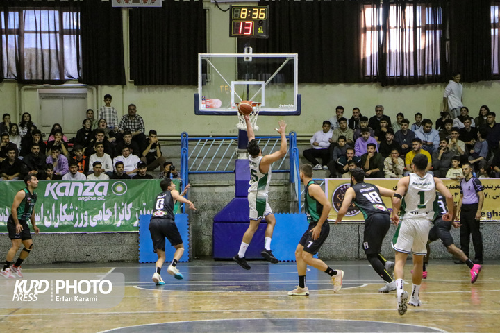 سوپر لیگ بسکتبال کشور ، پاس کردستان -طبیعت تهران/ عکاس : عرفان کرمی