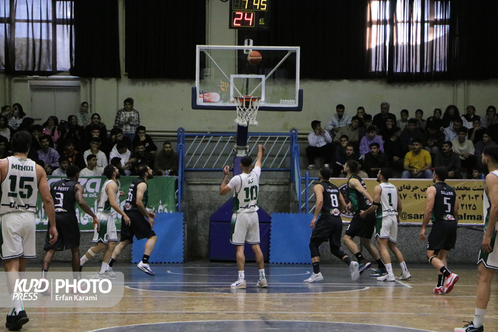 سوپر لیگ بسکتبال کشور ، پاس کردستان -طبیعت تهران/ عکاس : عرفان کرمی