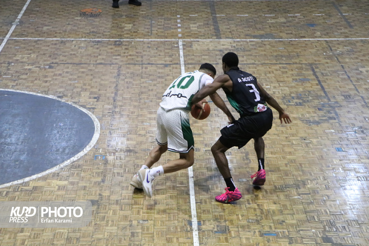 سوپر لیگ بسکتبال کشور ، پاس کردستان -طبیعت تهران/ عکاس : عرفان کرمی