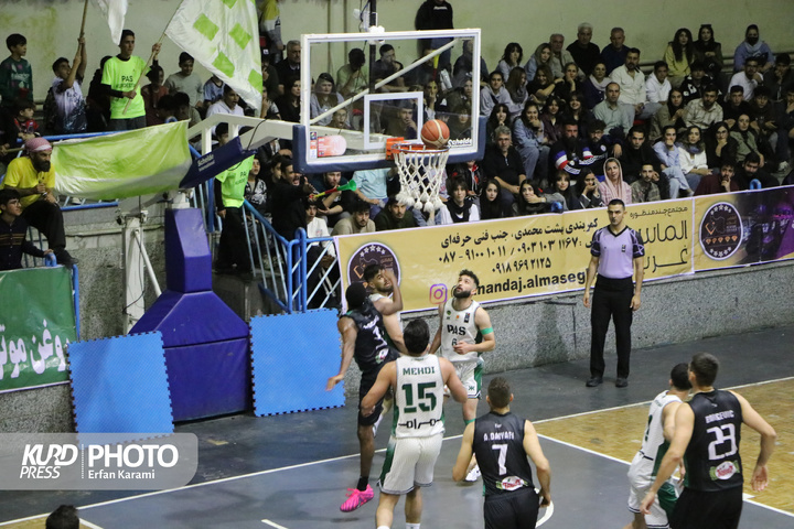 سوپر لیگ بسکتبال کشور ، پاس کردستان -طبیعت تهران/ عکاس : عرفان کرمی