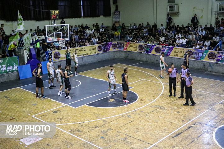 سوپر لیگ بسکتبال کشور ، پاس کردستان -طبیعت تهران/ عکاس : عرفان کرمی