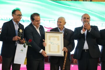  ۲۰ چهره ماندگار فرهنگ و هنر ایلام تجلیل شدند