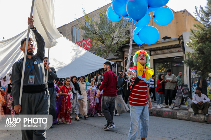 افتتاحیه هجدهمین دوره تئاتر خیابانی مریوان / عکاس : عرفان کرمی