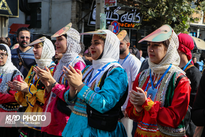 افتتاحیه هجدهمین دوره تئاتر خیابانی مریوان / عکاس : عرفان کرمی