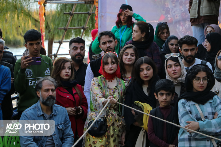 روز اول هجدهمین دوره جشنواره تئاتر خیابانی مریوان / عکاس : عرفان کرمی