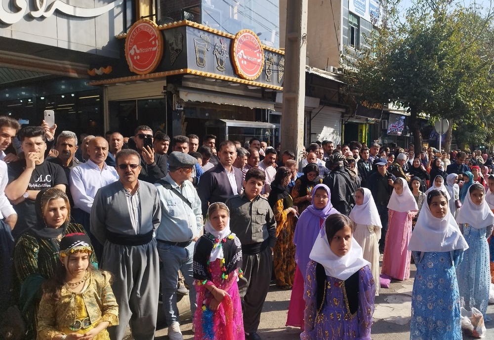 آغاز هجدهمین جشنواره بین‌المللی تئاتر خیابانی مریوان؛ شهر صحنه‌ای برای نمایش زندگی