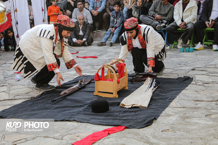 روز اول هجدهمین دوره جشنواره بین المللی تئاتر خیابانی مریوان / عکاس : عرفان کرمی