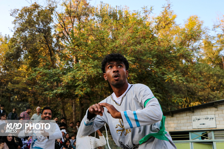 روز اول هجدهمین دوره جشنواره بین المللی تئاتر خیابانی مریوان / عکاس : عرفان کرمی