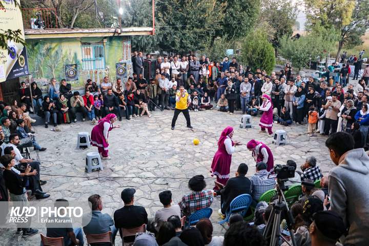 روز اول هجدهمین دوره جشنواره بین المللی تئاتر خیابانی مریوان / عکاس : عرفان کرمی