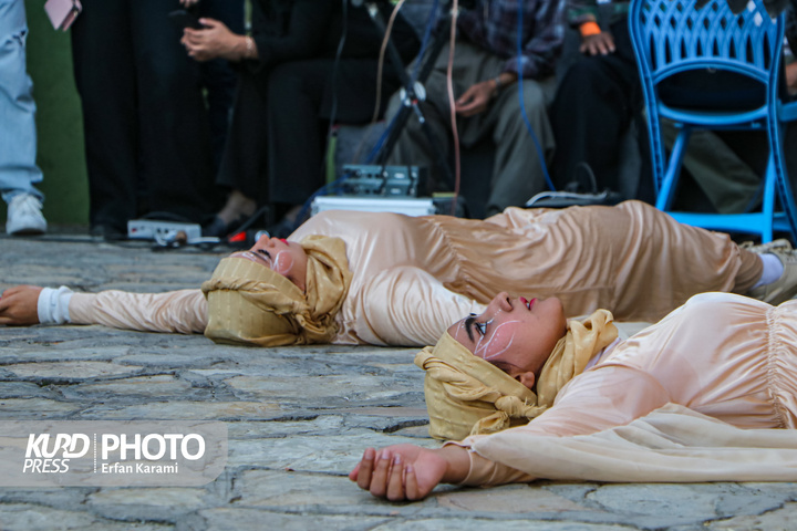 روزسوم هجدهمین دوره جشنواره بین المللی تئاتر خیابانی مریوان / عکاس : عرفان کرمی