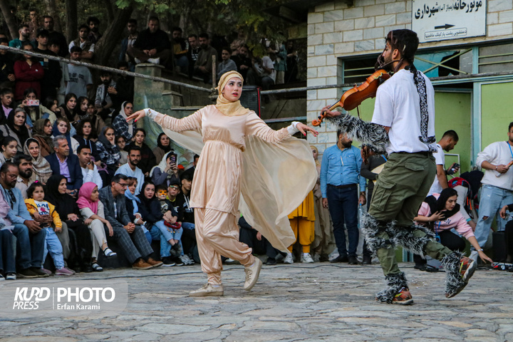 روزسوم هجدهمین دوره جشنواره بین المللی تئاتر خیابانی مریوان / عکاس : عرفان کرمی