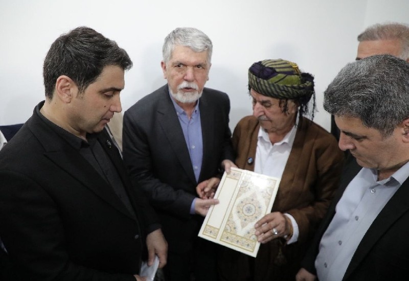 استقبال مریوان از وزیر فرهنگ و ارشاد اسلامی؛ از هلپرکی هنرمندان تا تجلیل از ماموستا