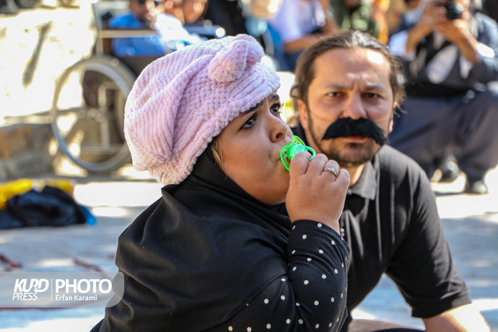 روز چهارم هجدهمین دوره جشنواره بین المللی تئاتر خیابانی مریوان / عکاس : عرفان کرمی