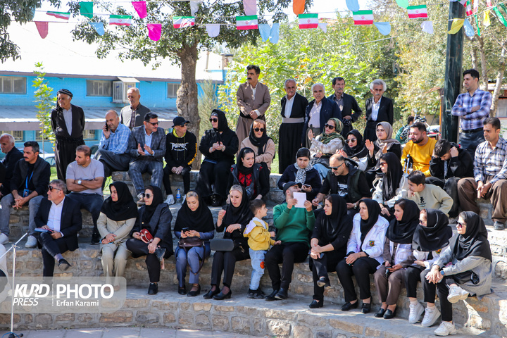 روز چهارم هجدهمین دوره جشنواره بین المللی تئاتر خیابانی مریوان / عکاس : عرفان کرمی