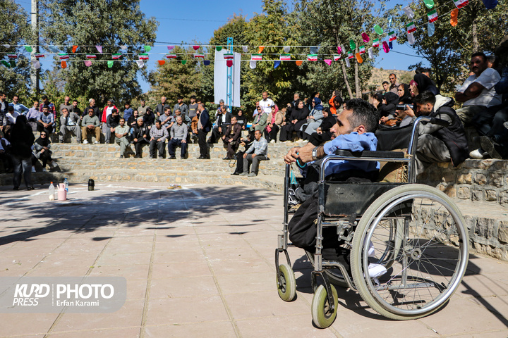 روز چهارم هجدهمین دوره جشنواره بین المللی تئاتر خیابانی مریوان / عکاس : عرفان کرمی