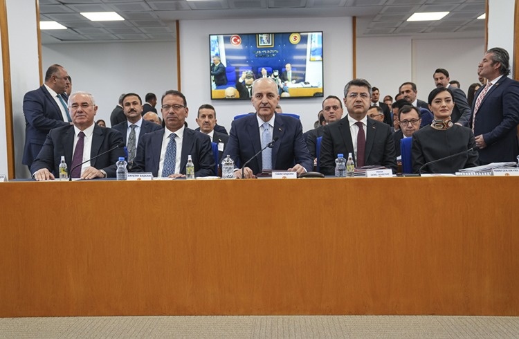 نعمان کورتولموش: ترکیه باید مسئله تروریسم را به‌طور کامل از میان بردارد