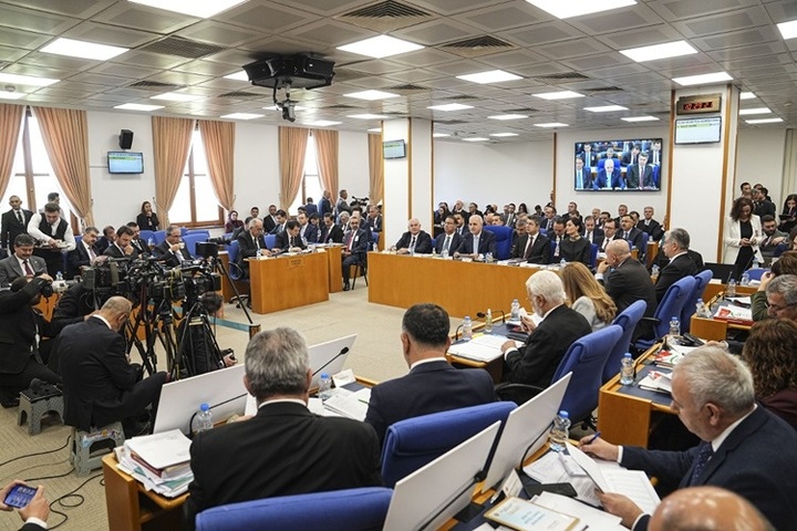 هەلومەرجەکە پاڵ بە ئەنقەرەوه‌ دەنێت بەرەو چارەسەرێکی مێژویی بۆ پرسی کورد