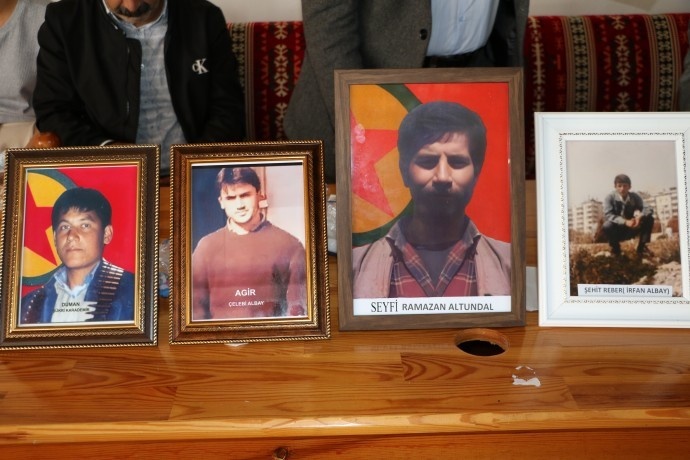 برگزاری مراسم ختم و یادبود برای پنج تن از اعضای جان باخته PKK در دیاربکر + فیلم