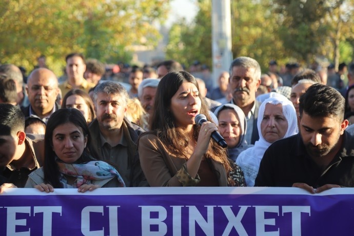 جشن‌ «روز جهانی کوبانی» در ماردین و شرناخ؛ دفاع از کوبانی دفاع از آزادی است+ تصاویر و فیلم