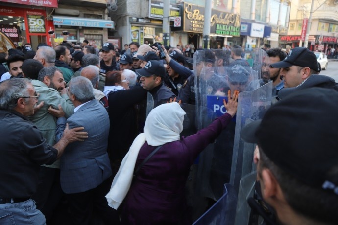 جشن «روز جهانی کوبانی» در ماردین و شرناخ؛ دفاع از کوبانی دفاع از آزادی است+ تصاویر و فیلم