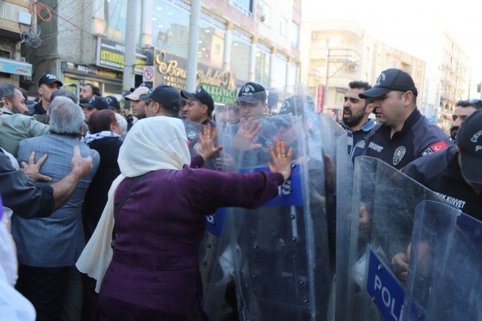 جشن‌ «روز جهانی کوبانی» در ماردین و شرناخ؛ دفاع از کوبانی دفاع از آزادی است+ تصاویر و فیلم